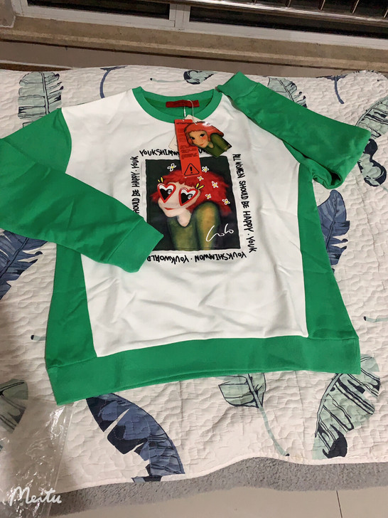 全新 陆心缘新款卫衣 正品 M码