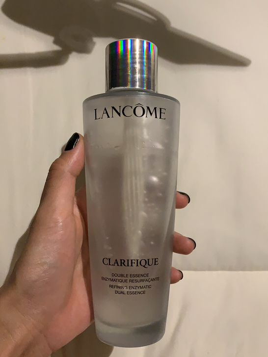 兰蔻极光水 用量如图 瓶盖漆自然脱落 怀疑...