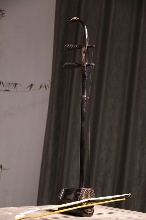 旧藏:紫檀木拉弦乐器二胡 用料上乘 纯手工...