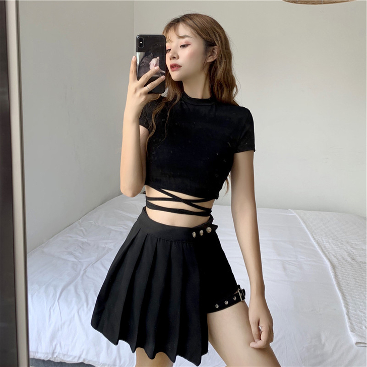 甜酷女孩穿搭帅气炸街朋克爵士风格女装暗黑机...