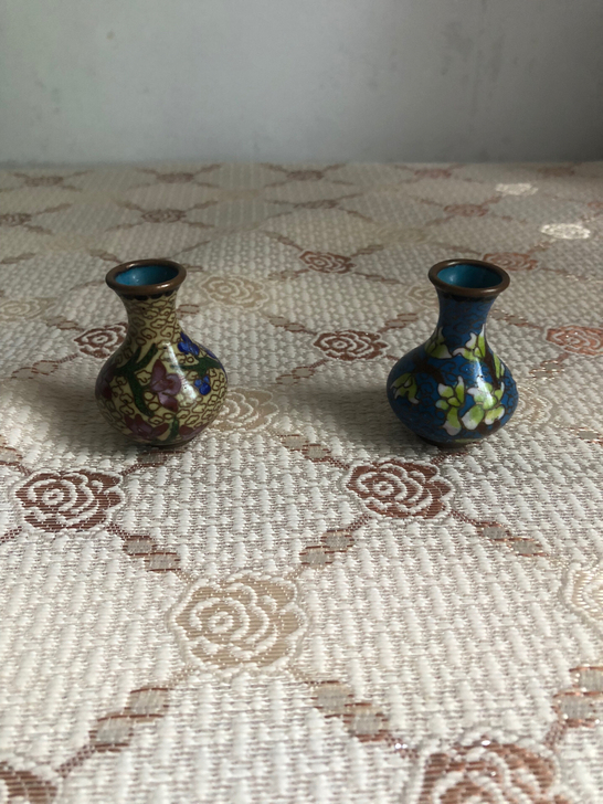 老物件景泰蓝迷你小花瓶摆件一对,高5cn不...