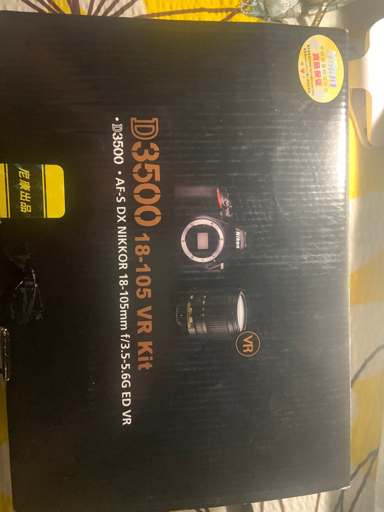 尼康D3500配18.105，几乎全新，盒...
