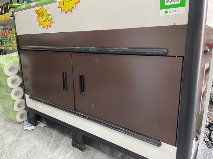 出售一个超市促销架，空间大能放挺多东西，下...