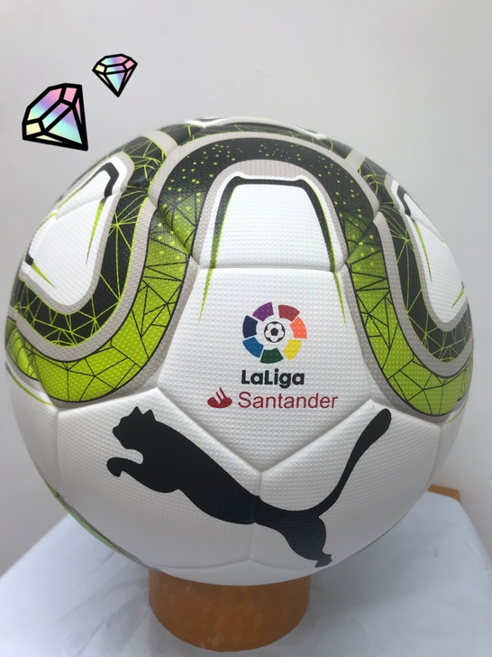 全新未使用，新款西甲5号足球热粘合比赛用球...