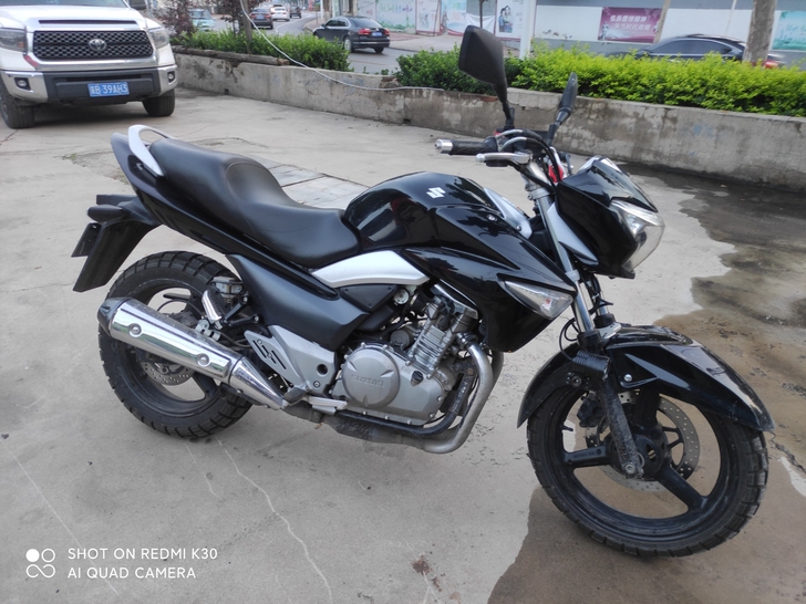 唐山开平二手摩托车行。踏板车。弯梁车。骑士...