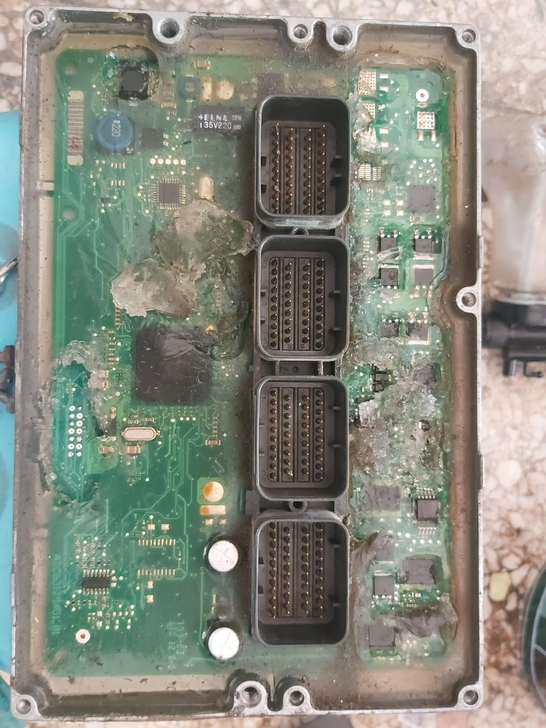 09年道奇酷威电脑主板，看上私聊。客户替换...