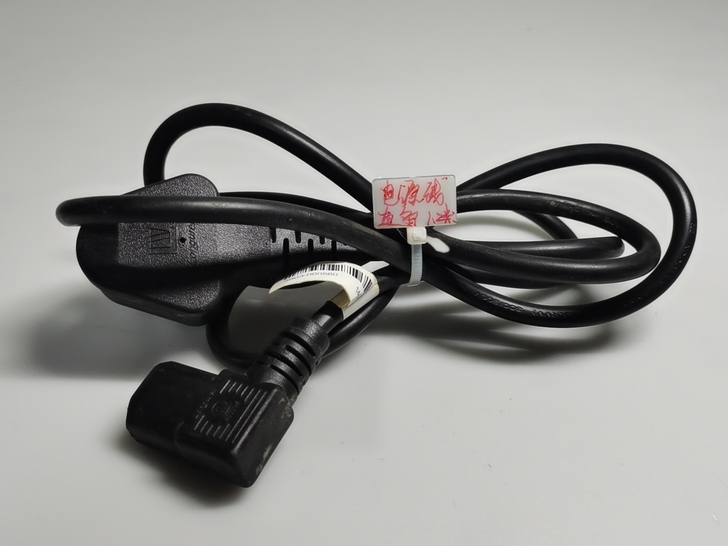 电源线，大厂电脑主机库存配套的线材，头部直...