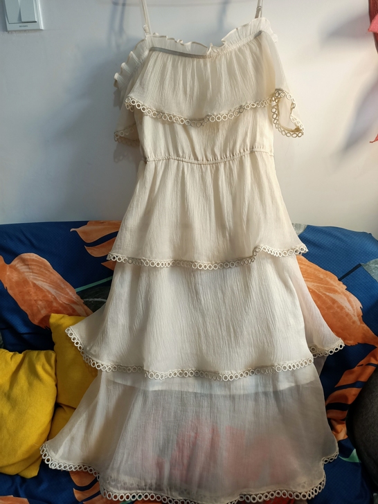 蛋糕裙连衣裙吊带连衣裙