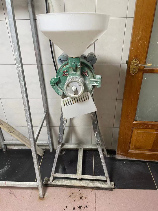 2台石城的磨机 便宜处理。