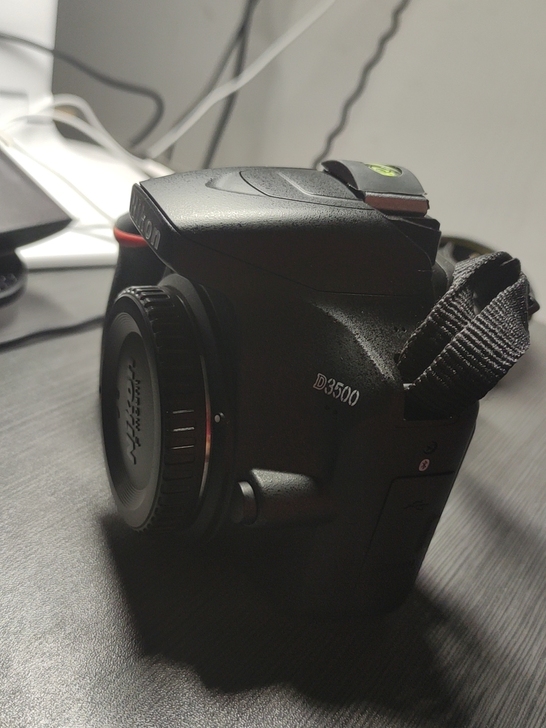 尼康D3500机身