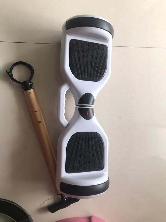 应该是电池板出现问题 一直滴滴响