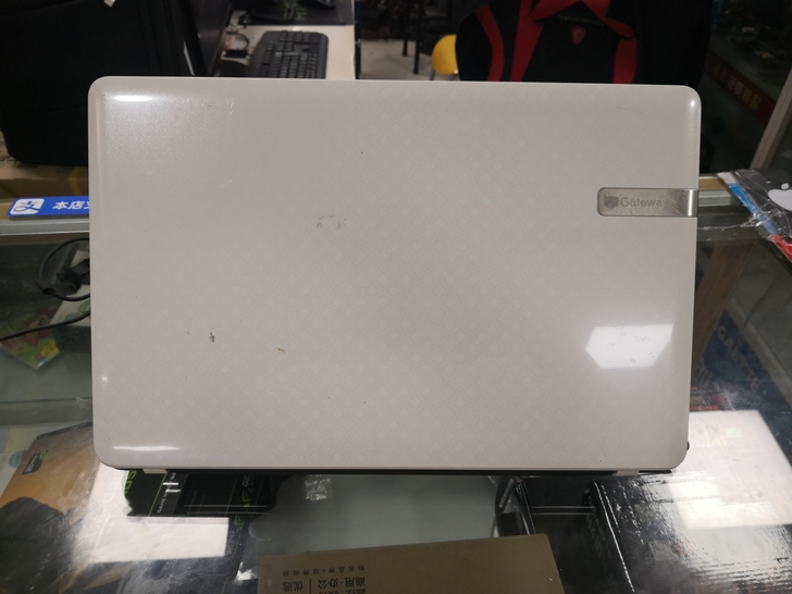 出宏基15.6寸笔记本，i5 3代3210...