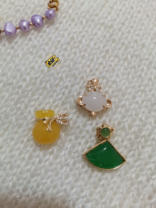 白玉碧玉黄玉吊坠