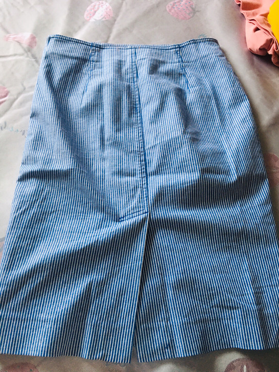 哥弟铅笔裙，四码，这款偏小