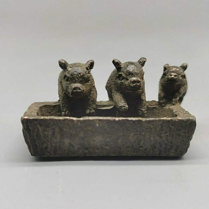 古玩铜器收藏纯铜三只小猪摆件猪槽萌萌猪茶宠...