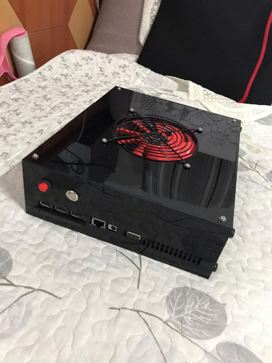 手工打造笔记本改小主机，黑色半透明亚克力外...