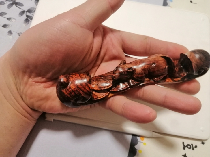 本命年手把件~海南黄花梨~鼠你有钱,鼠你如...