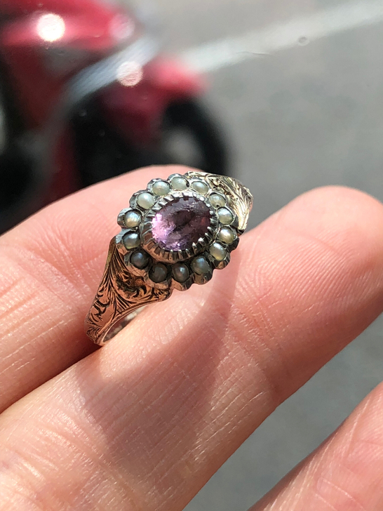 乔治时期。满錾刻野生珍珠戒指