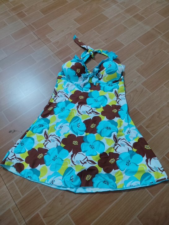 女士连体泳衣90-100斤