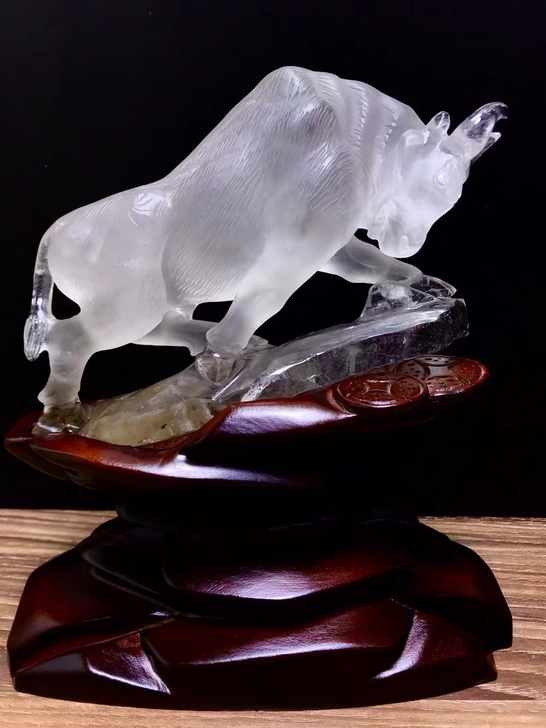 天然白水晶精雕生肖牛摆件 美美精品 立体精...