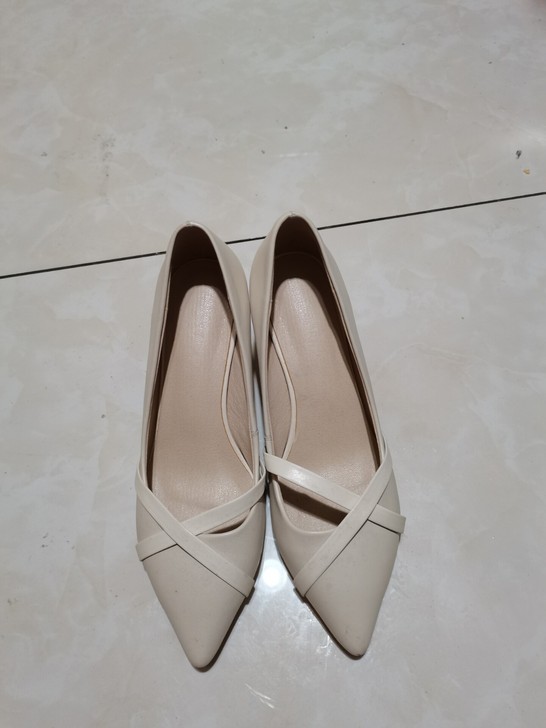 真皮 尖头高跟鞋 单鞋中跟