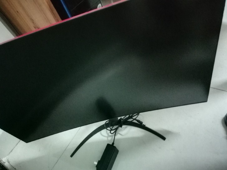 24寸显示器，曲面屏24寸！完美屏非常新