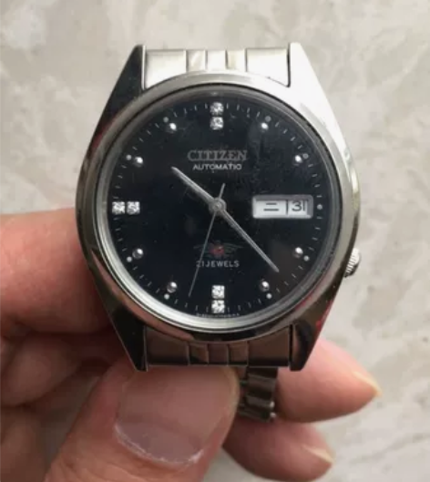 自用的 最终还是不习惯戴表 一直闲置 让予...