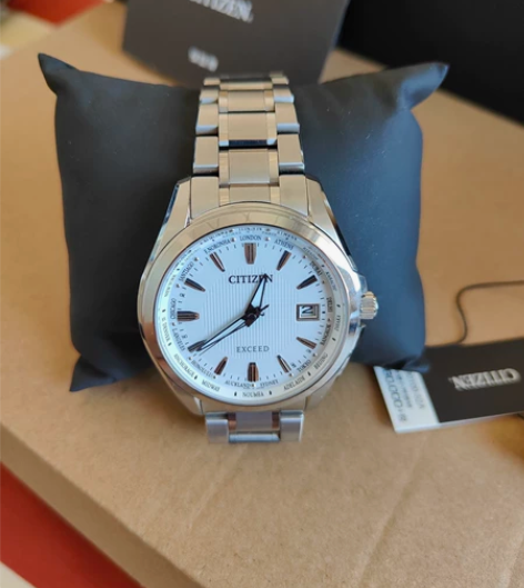 西铁城纯钛光动能电波手表CB0100–52...