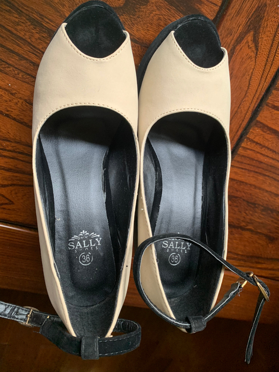 2012 新款 性感一字扣环带 鱼嘴 拼色...