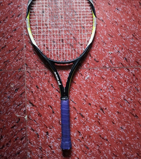 王子prince网球拍,,只打了N次,整体...