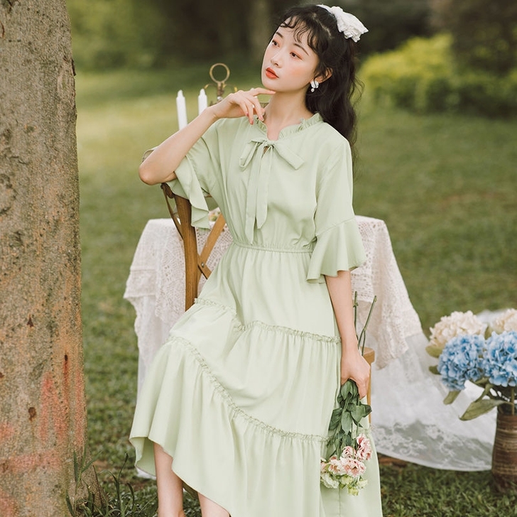 淘宝买的，挺好看，就是这颜色不太适合我