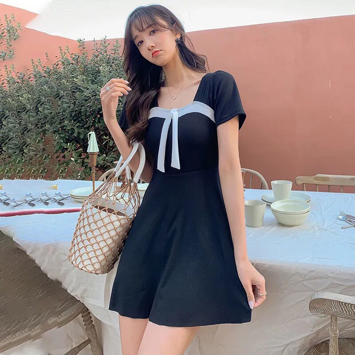 全新2021新款游泳衣时尚ins保守显瘦温...