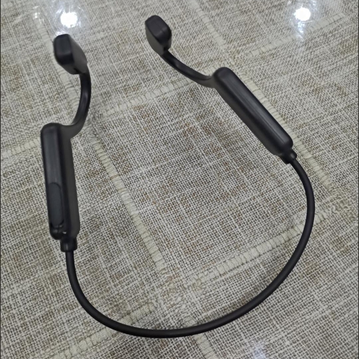 原价188的蓝牙耳机，库存还有30个，亏本出