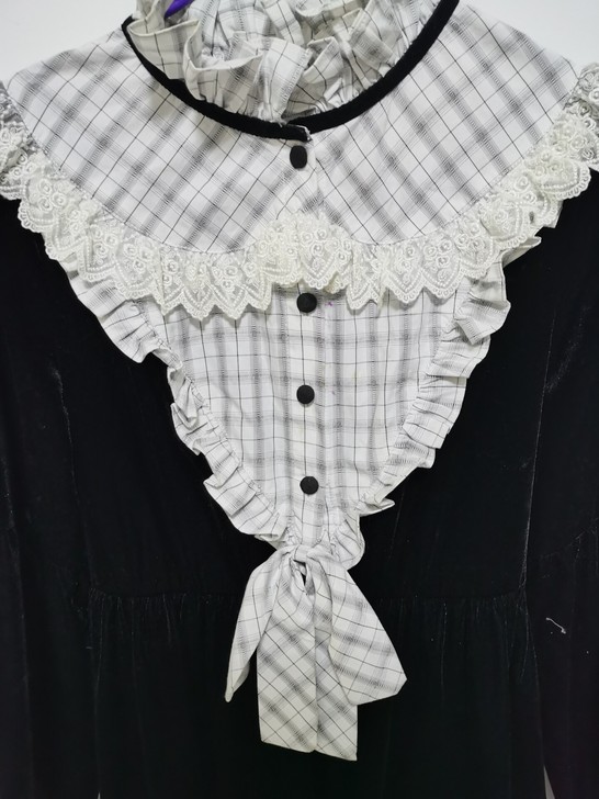 迷路森林的古董娃娃风连衣裙，非常有分量，我...