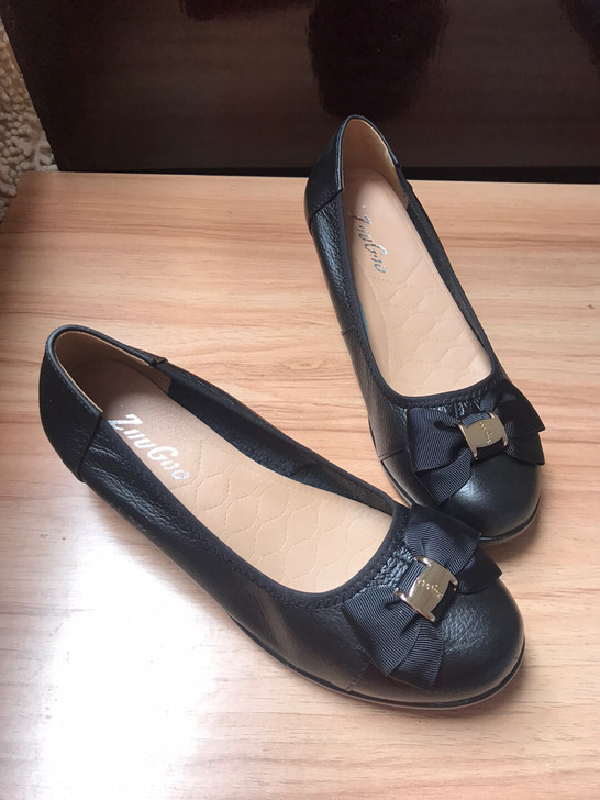 亏本出真皮女单鞋布蝴蝶结黑色工作鞋坡跟低跟...