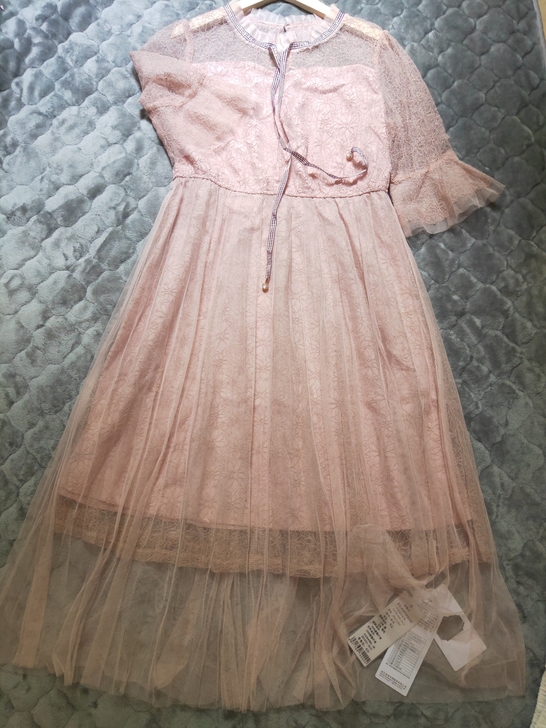 全新带吊牌蕾丝连衣裙L码，买了不想穿了，吊...