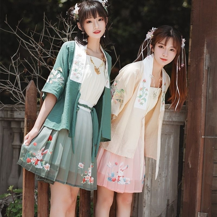 花神记草莓兔仅试穿