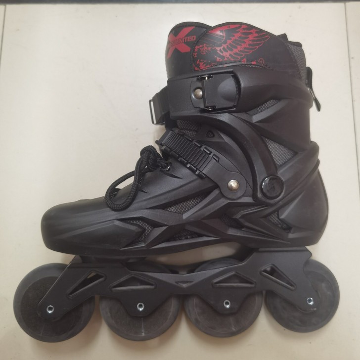 轮滑鞋，300于社团购入，36码