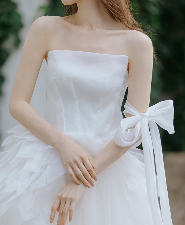 网红抹胸婚纱， 森系出门纱，工厂直发，