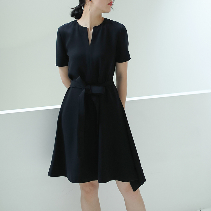 DRA0142 永无乡2019SS 小黑裙...