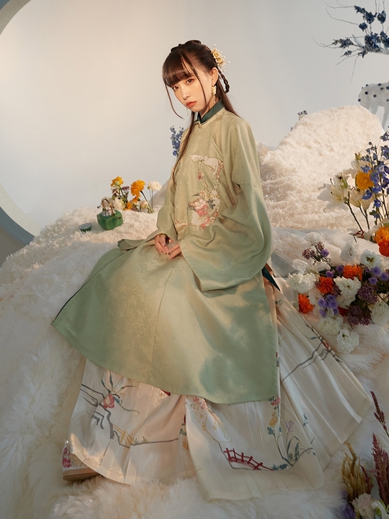 【十三余 小豆蔻儿】[称猫] 绣花立领斜襟...