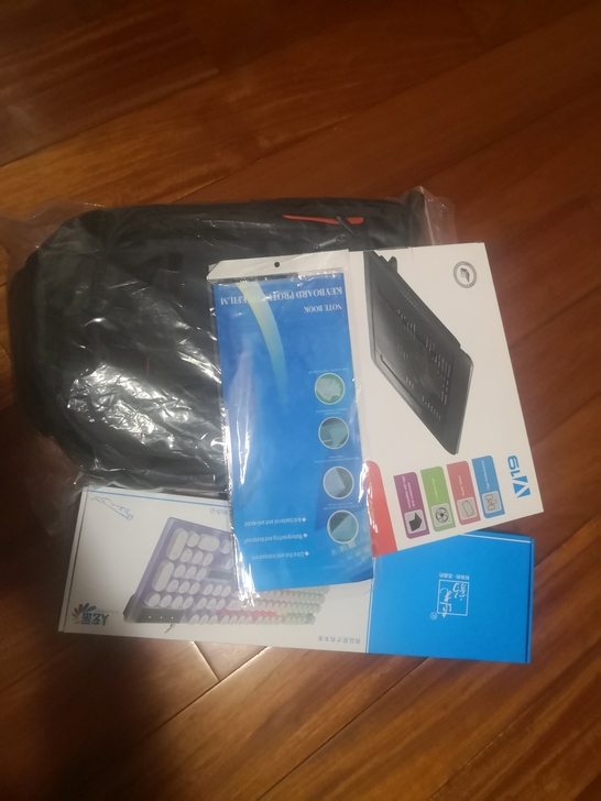 买笔记本送的配件，全新闲置转让，可单买