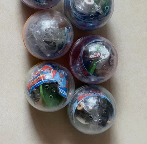 足球小将扭蛋，全新共六个足球小将动漫扭蛋手...