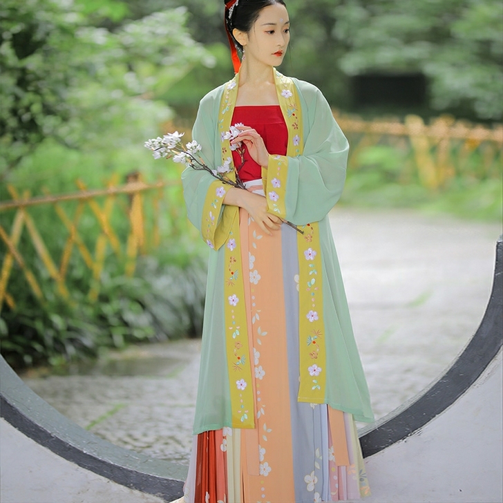 闲置汉服，M码，穿二洗二