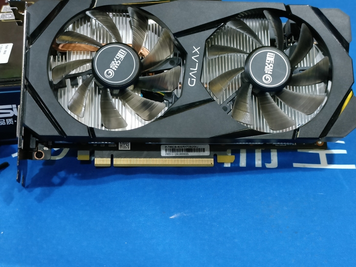 个人一手，没有暗伤没有维修，嘎嘎新，自用