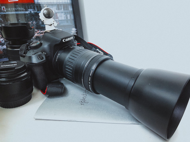 佳能1500D出租  40一天  两天起租...