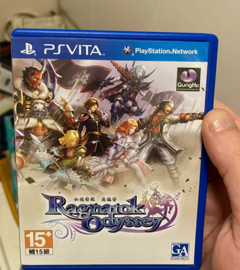 闲置 PSV仙境传说奥德赛带原声碟 如图所...