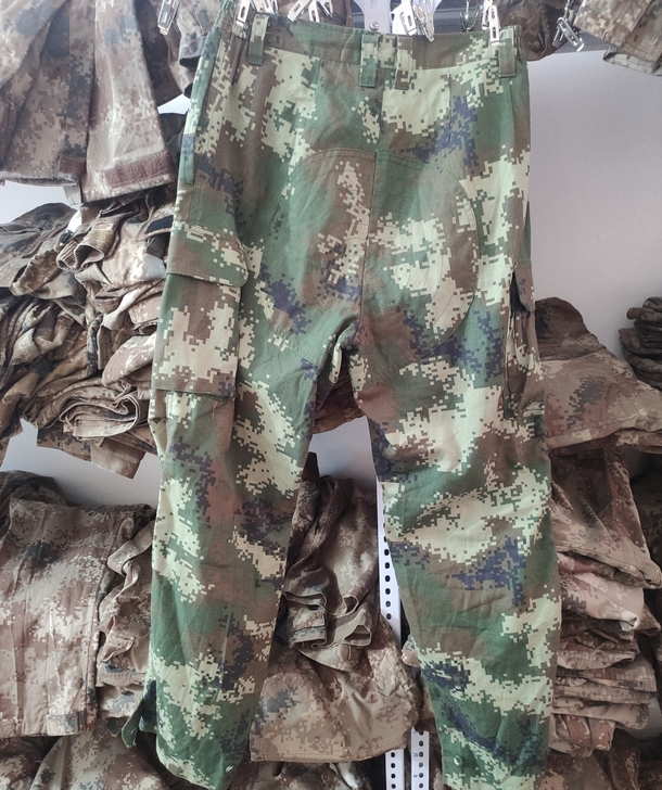 二手耐磨工作服，上衣裤子一套35元，上衣裤...