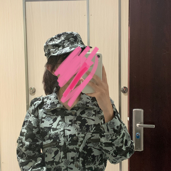 二手军训服几乎全新