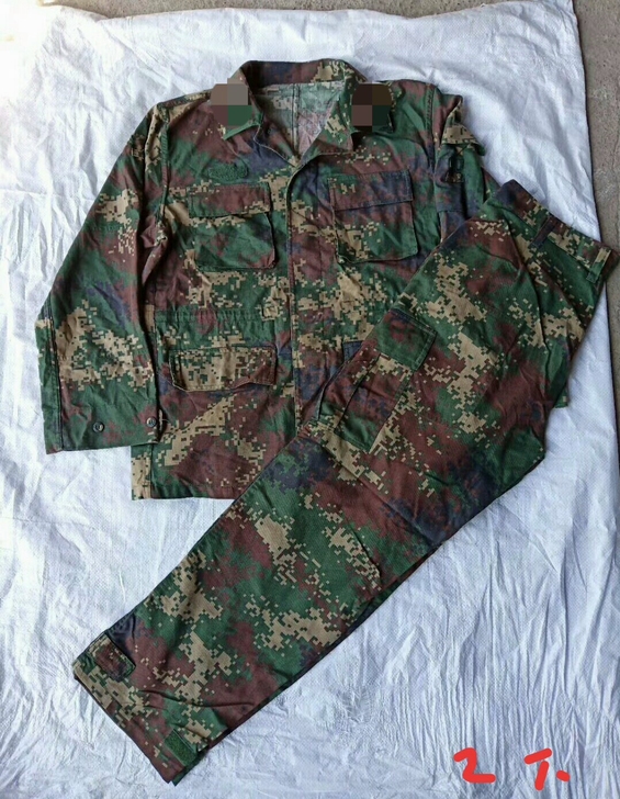 夏款。二手迷彩服。